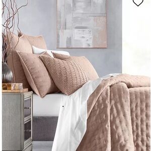 Hotel Collection Yarn Dye Full/Queen Coverlet Set